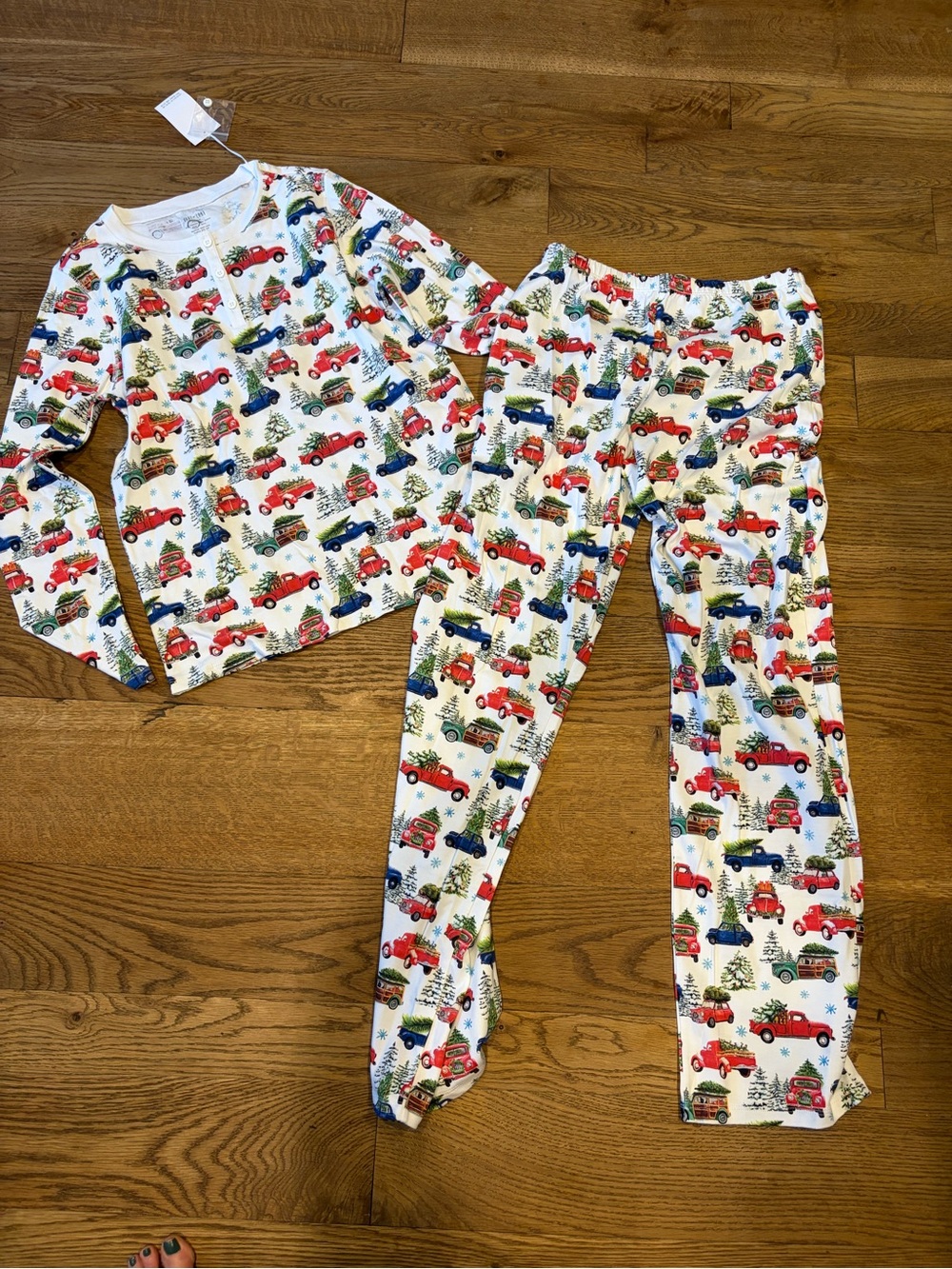 Hart+Land Christmas trees & truck Organic Pima Cotton Womenโs pajamas